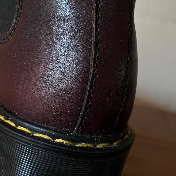 Dr. Martens Rometty Leather Chelsea Boot in Burgundy sz 7 - Picture 6 of 11